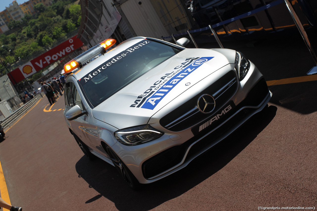 GP MONACO, 20.05.2015- Safety e Medical Mercedes Car