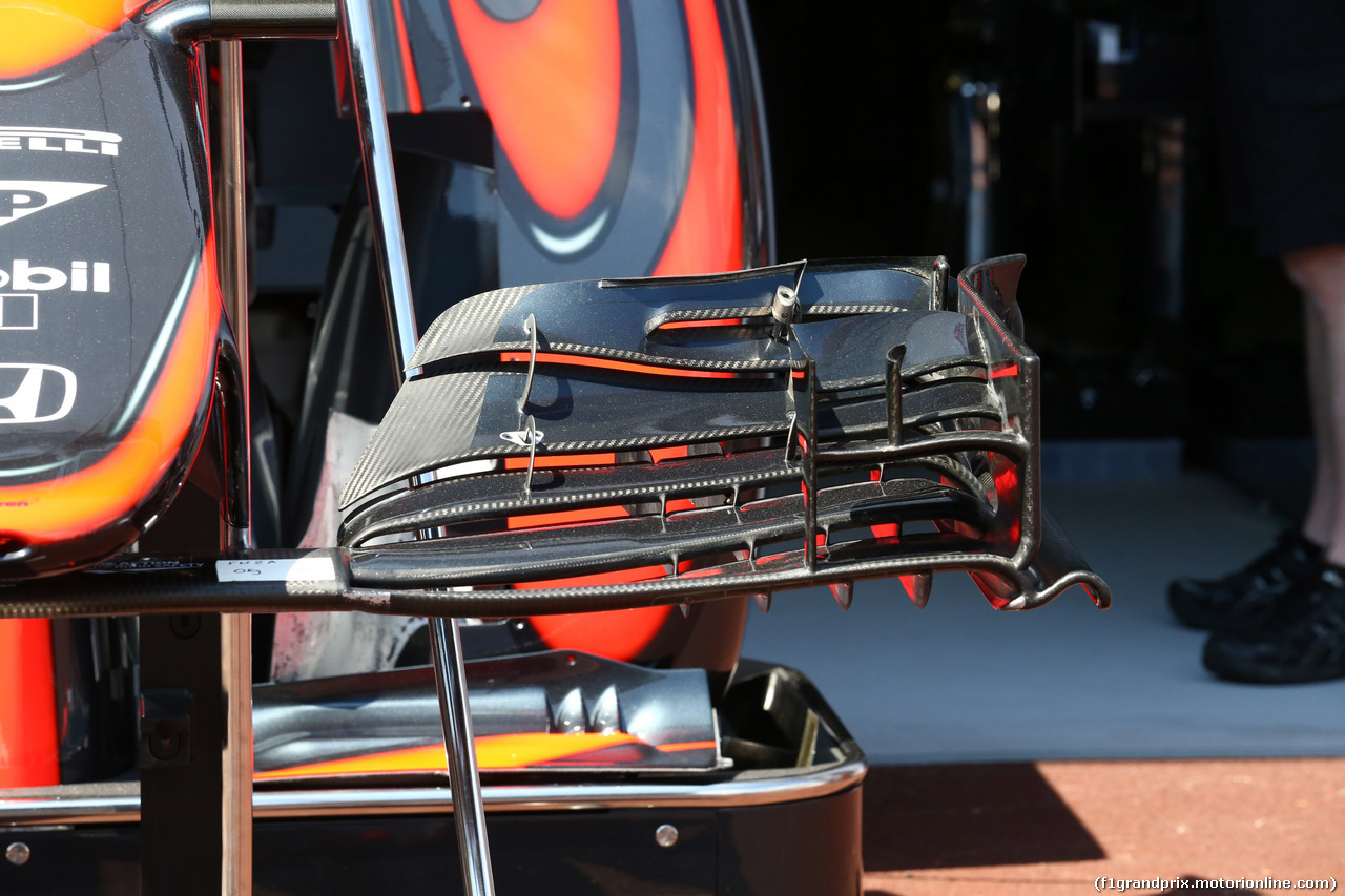 GP MONACO, 20.05.2015- McLaren Honda MP4-30 Frontal Wing Tech Detail