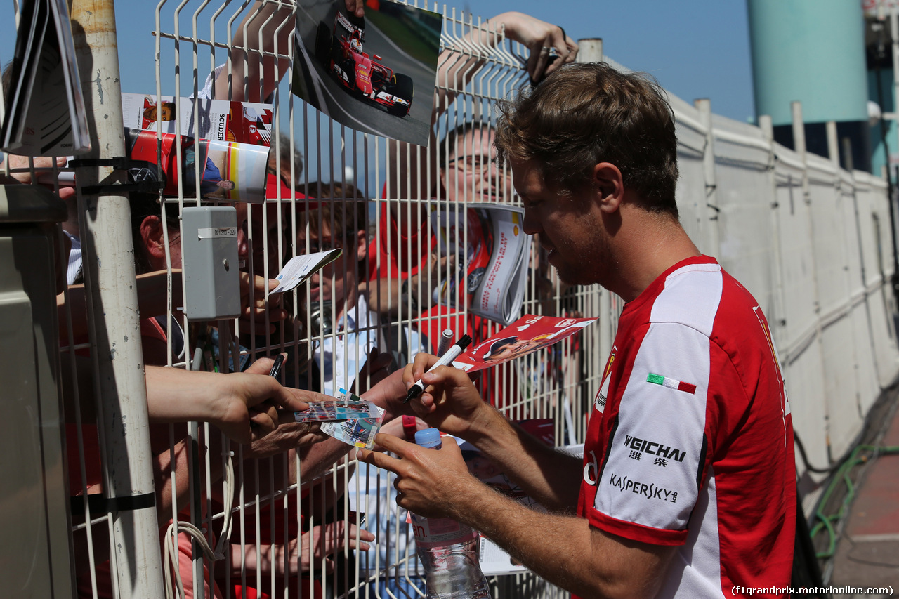 GP MONACO, 20.05.2015- Sebastian Vettel (GER) Ferrari SF15-T with the fans
