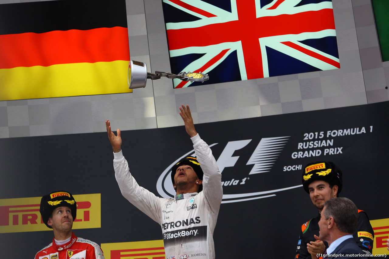 GP RUSSIA, 11.10.2015 - Gara, Lewis Hamilton (GBR) Mercedes AMG F1 W06 vincitore