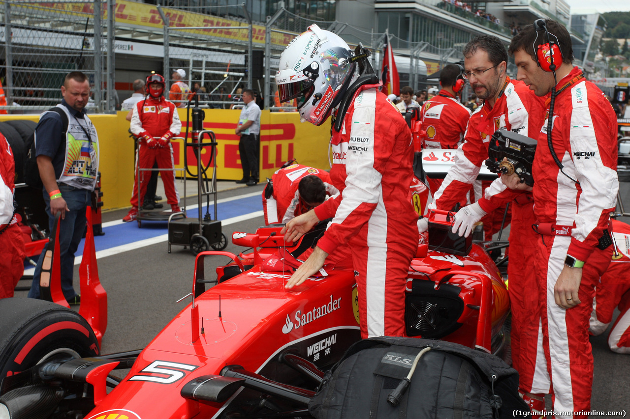 GP RUSSIA, 11.10.2015 - Gara, Sebastian Vettel (GER) Ferrari SF15-T