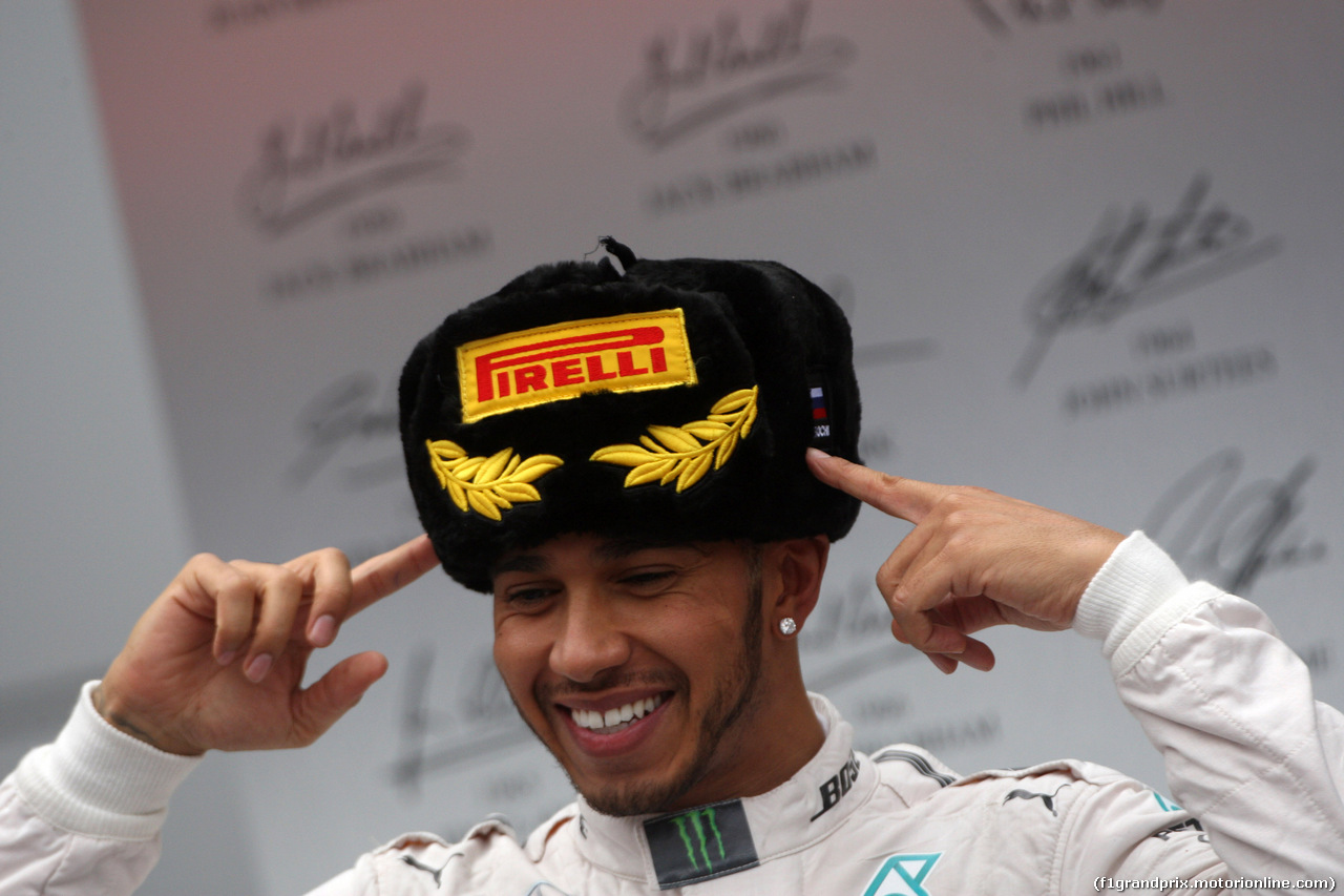 GP RUSSIA, 11.10.2015 - Gara, Lewis Hamilton (GBR) Mercedes AMG F1 W06 vincitore