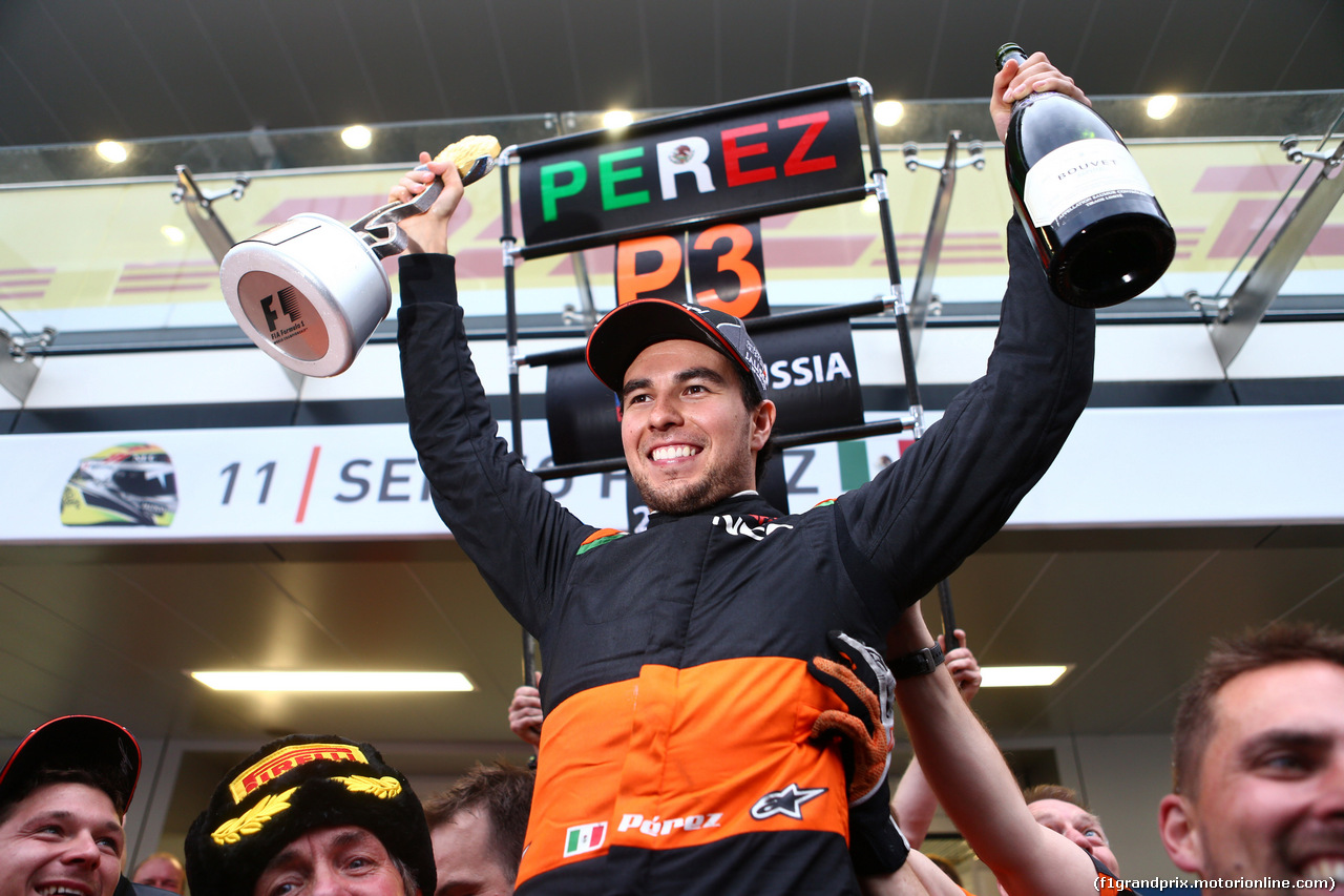 GP RUSSIA, 11.10.2015 - Gara, Festeggiamenti, terzo Sergio Perez (MEX) Sahara Force India F1 VJM08
