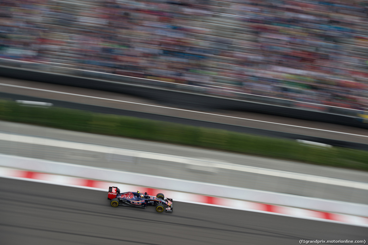 GP RUSSIA, 11.10.2015 - Gara, Carlos Sainz Jr (ESP) Scuderia Toro Rosso STR10