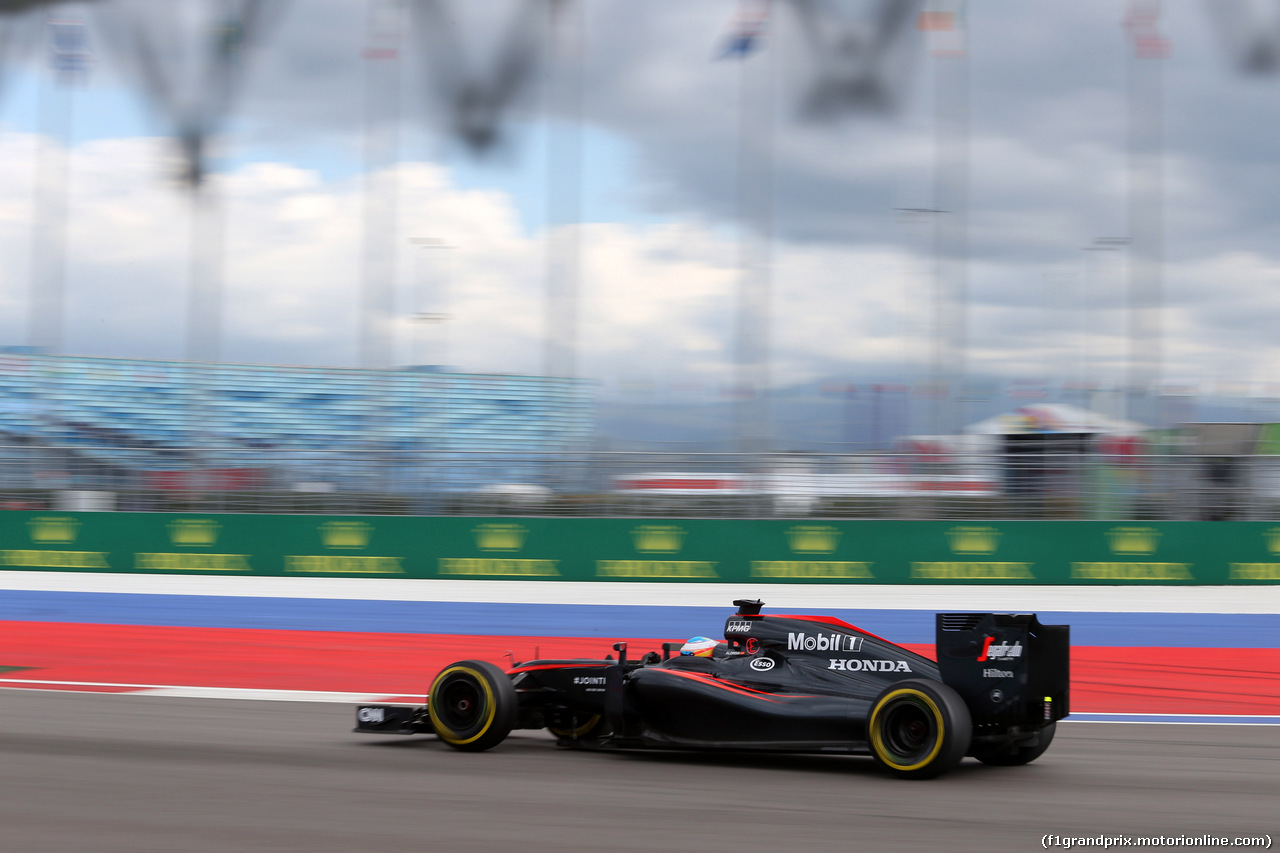 GP RUSSIA, 10.10.2015 - Prove Libere 3, Fernando Alonso (ESP) McLaren Honda MP4-30
