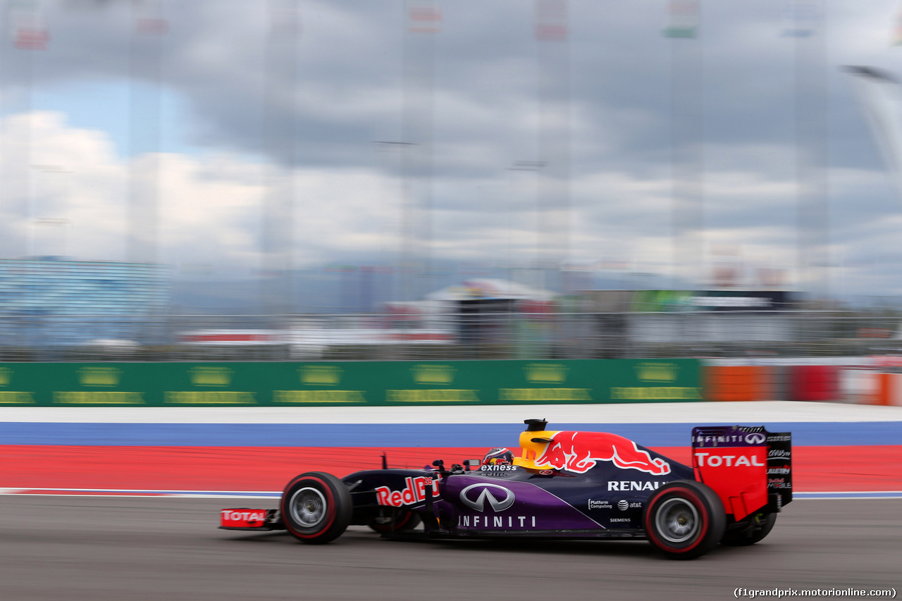 GP RUSSIA, 10.10.2015 - Prove Libere 3, Daniel Ricciardo (AUS) Red Bull Racing RB11