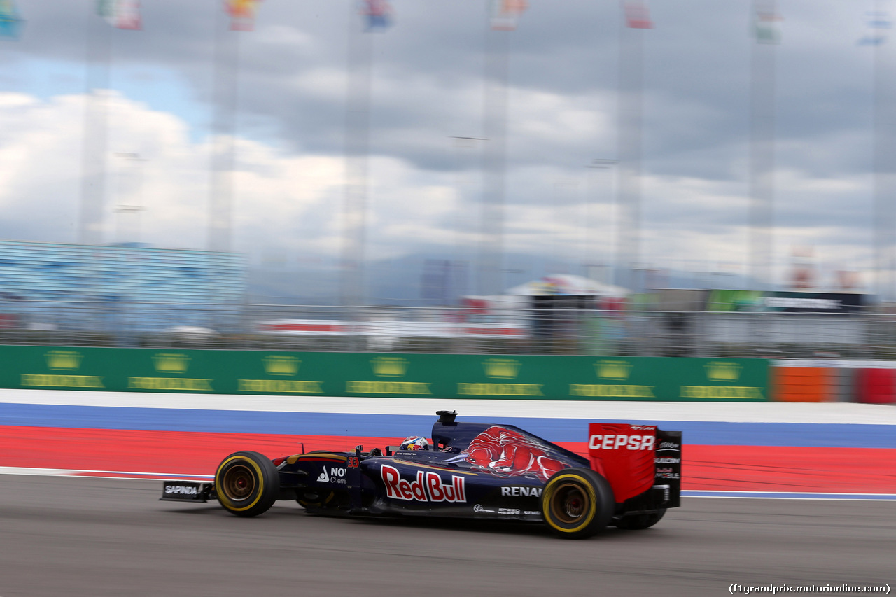 GP RUSSIA, 10.10.2015 - Prove Libere 3, Max Verstappen (NED) Scuderia Toro Rosso STR10