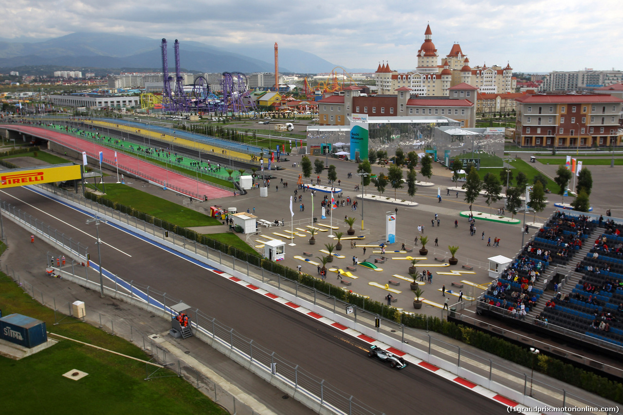 GP RUSSIA, 10.10.2015 - Prove Libere 3, Lewis Hamilton (GBR) Mercedes AMG F1 W06