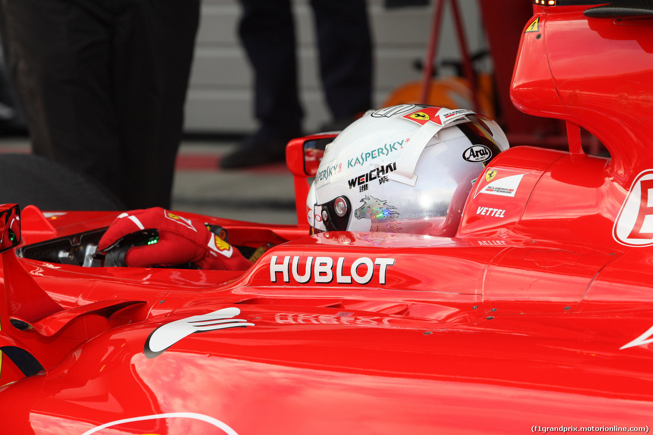 GP RUSSIA, 10.10.2015 -  Qualifiche, Sebastian Vettel (GER) Ferrari SF15-T