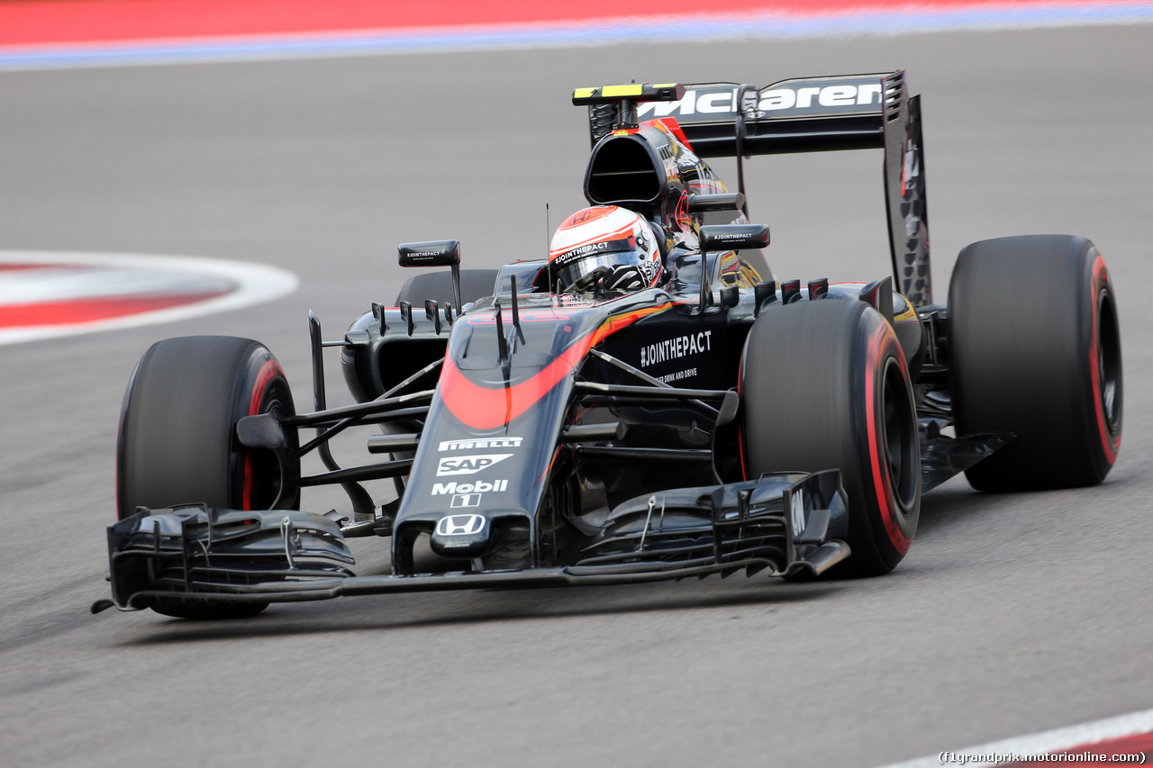GP RUSSIA, 10.10.2015 -  Qualifiche, Jenson Button (GBR)  McLaren Honda MP4-30.