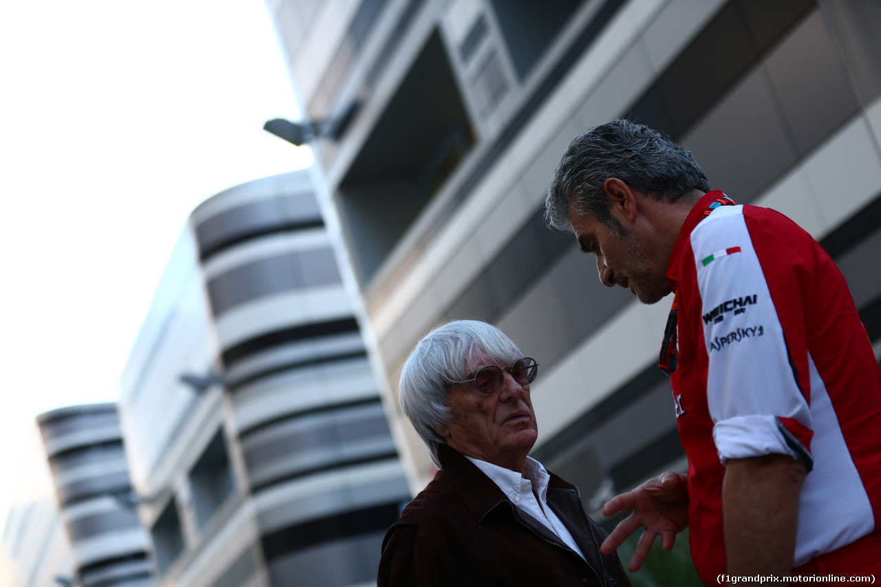 GP RUSSIA, 08.10.2015 - Bernie Ecclestone (GBR), President e CEO of FOM e Maurizio Arrivabene (ITA) Ferrari Team Principal