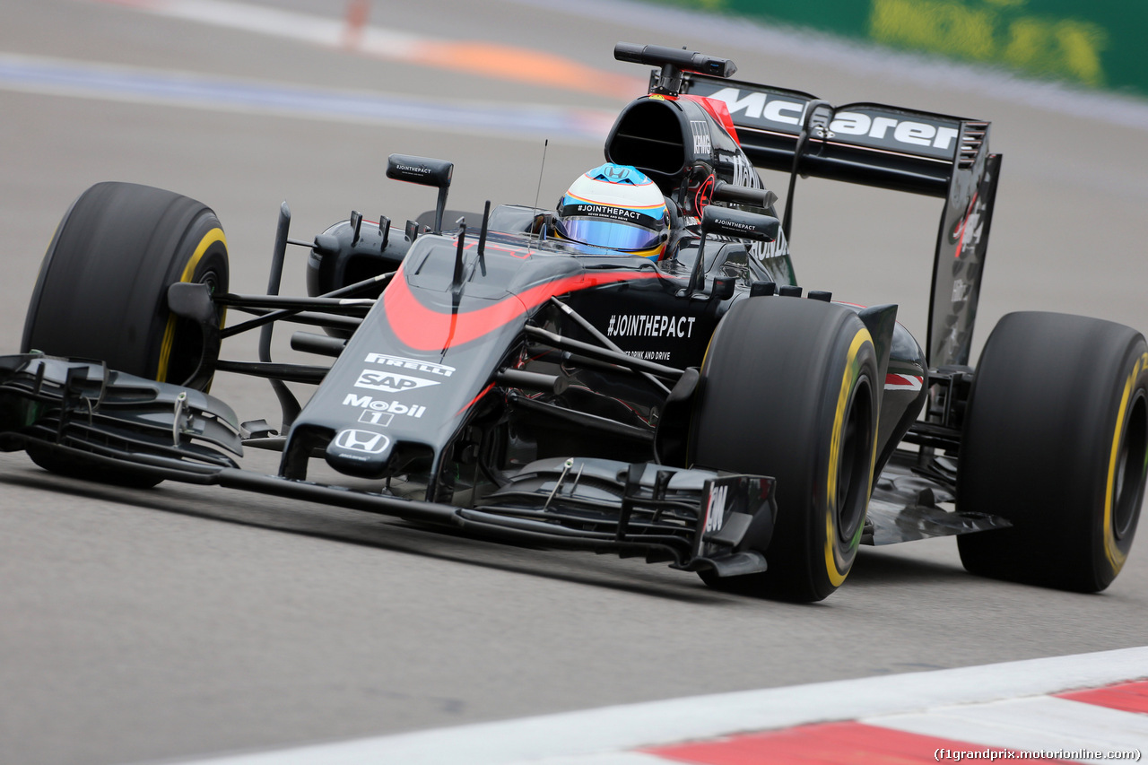 GP RUSSIA, 09.10.2015 - Prove Libere 1, Fernando Alonso (ESP) McLaren Honda MP4-30