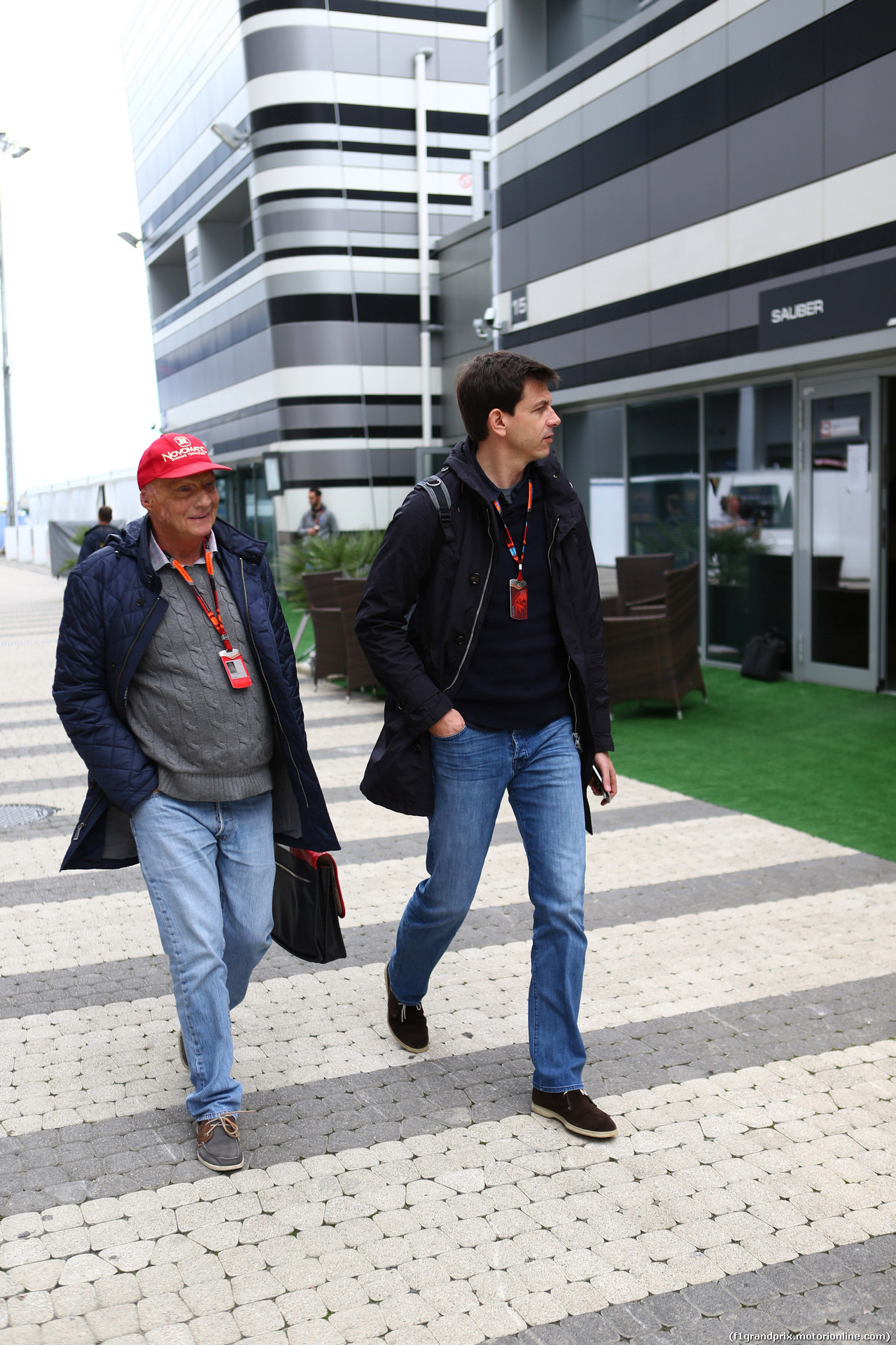 GP RUSSIA, 09.10.2015 - Prove Libere 1, Nikki Lauda (AU), Mercedes e Toto Wolff (GER) Mercedes AMG F1 Shareholder e Executive Director