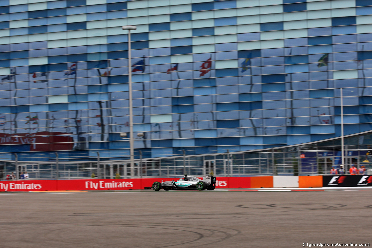 GP RUSSIA, 09.10.2015 - Prove Libere 1, Nico Rosberg (GER) Mercedes AMG F1 W06