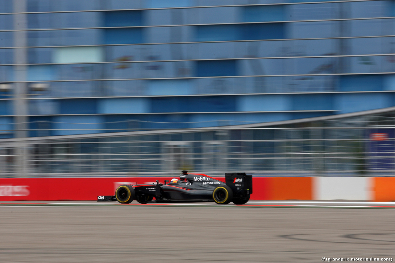 GP RUSSIA, 09.10.2015 - Prove Libere 1, Fernando Alonso (ESP) McLaren Honda MP4-30