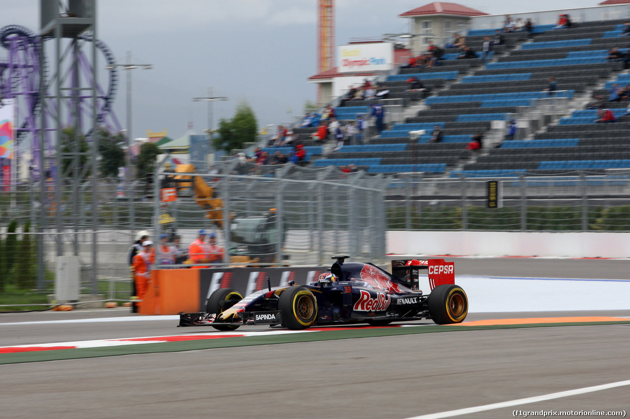 GP RUSSIA, 09.10.2015 - Prove Libere 1, Max Verstappen (NED) Scuderia Toro Rosso STR10
