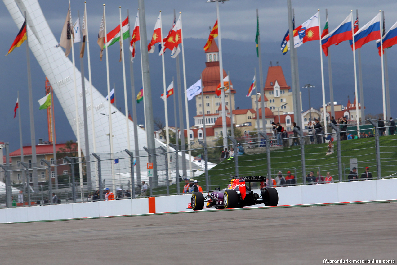 GP RUSSIA, 09.10.2015 - Prove Libere 1, Daniel Ricciardo (AUS) Red Bull Racing RB11