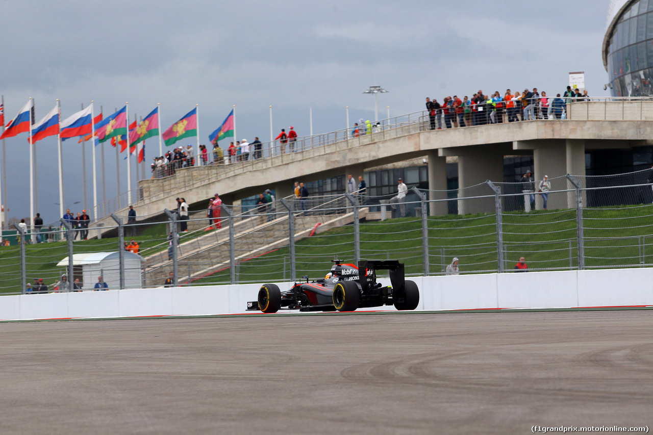 GP RUSSIA, 09.10.2015 - Prove Libere 1, Fernando Alonso (ESP) McLaren Honda MP4-30