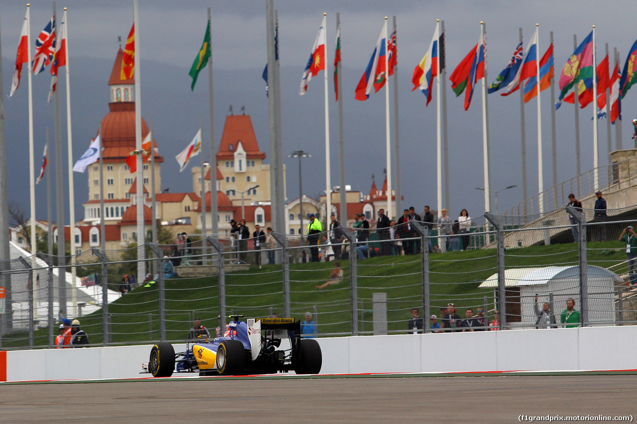 GP RUSSIA, 09.10.2015 - Prove Libere 1, Felipe Nasr (BRA) Sauber C34