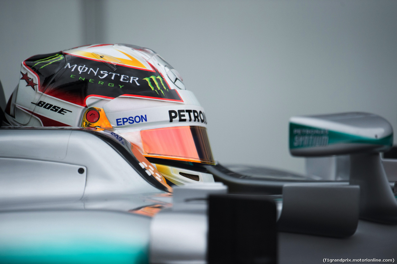 GP RUSSIA, 09.10.2015 - Prove Libere 1, Lewis Hamilton (GBR) Mercedes AMG F1 W06