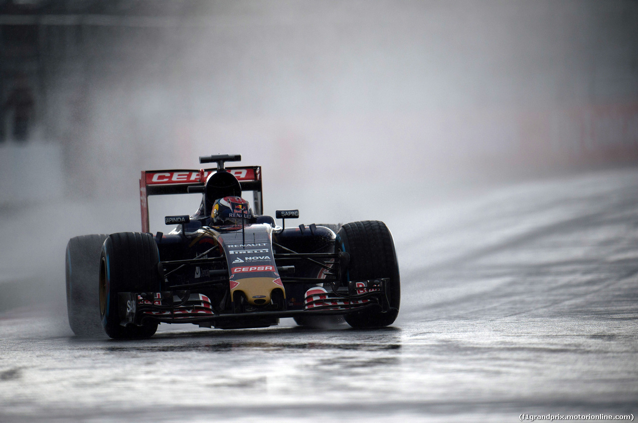 GP RUSSIA, 09.10.2015 - Prove Libere 1, Max Verstappen (NED) Scuderia Toro Rosso STR10