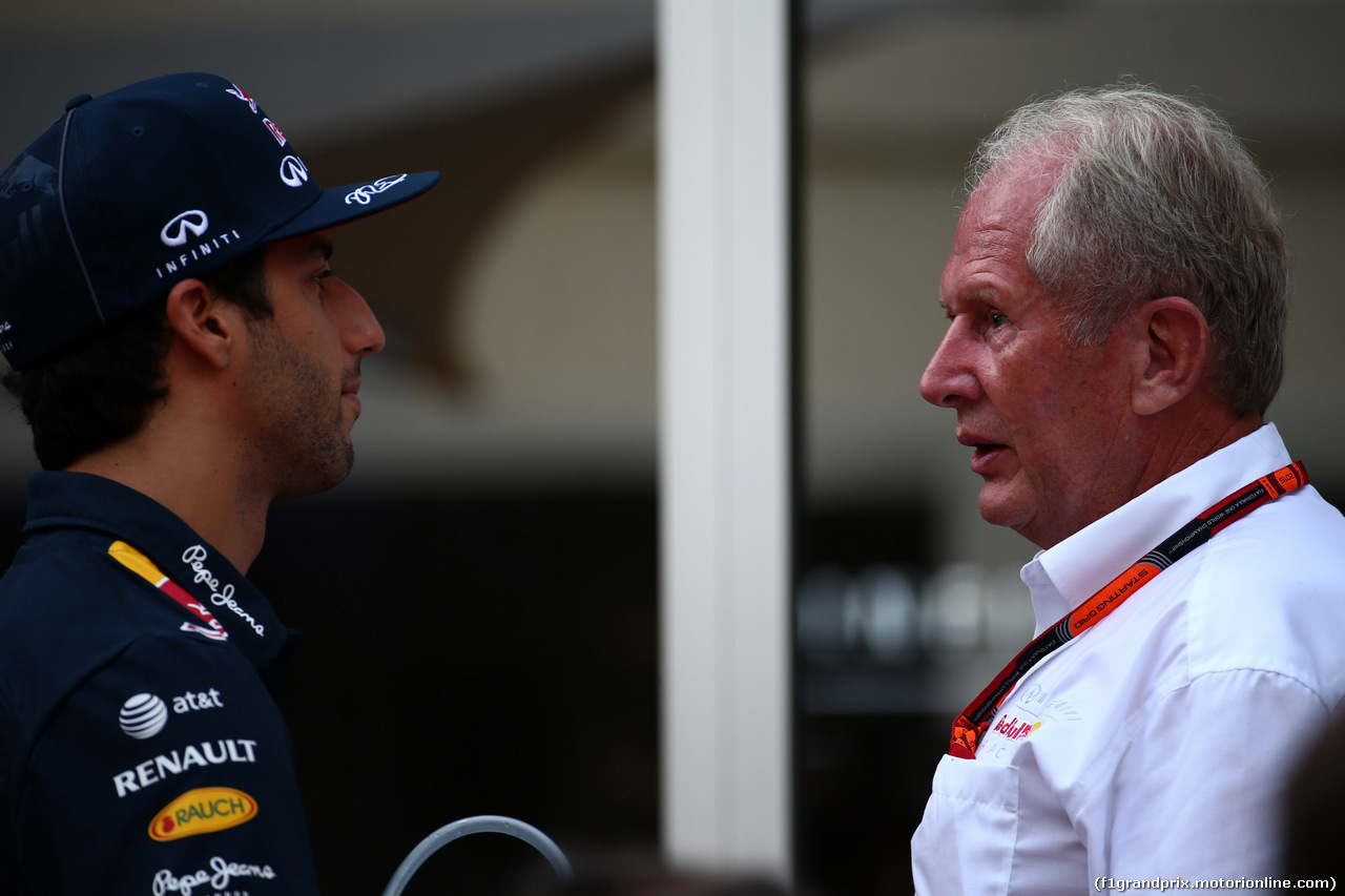 GP SINGAPORE, 20.09.2015 - Daniel Ricciardo (AUS) Red Bull Racing RB11 e Helmut Marko (AUT), Red Bull Racing, Red Bull Advisor