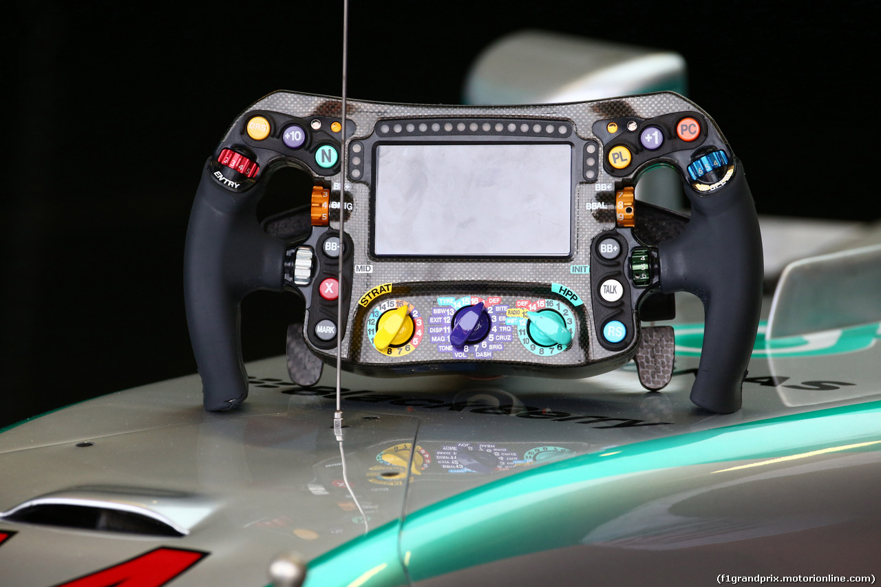 GP SINGAPORE, 20.09.2015 - The Steering wheel of Mercedes AMG F1 W06