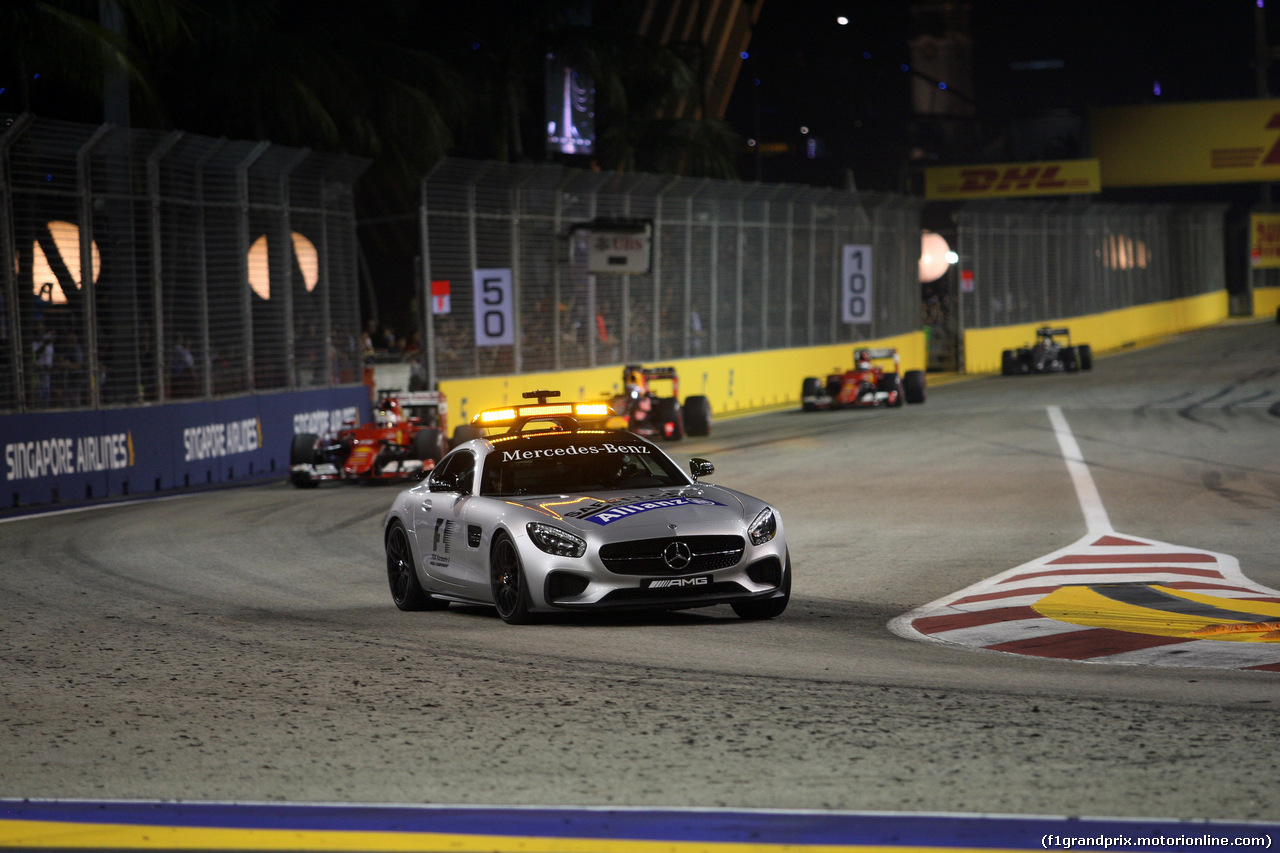 GP SINGAPORE, 20.09.2015 - The Safety car on the track