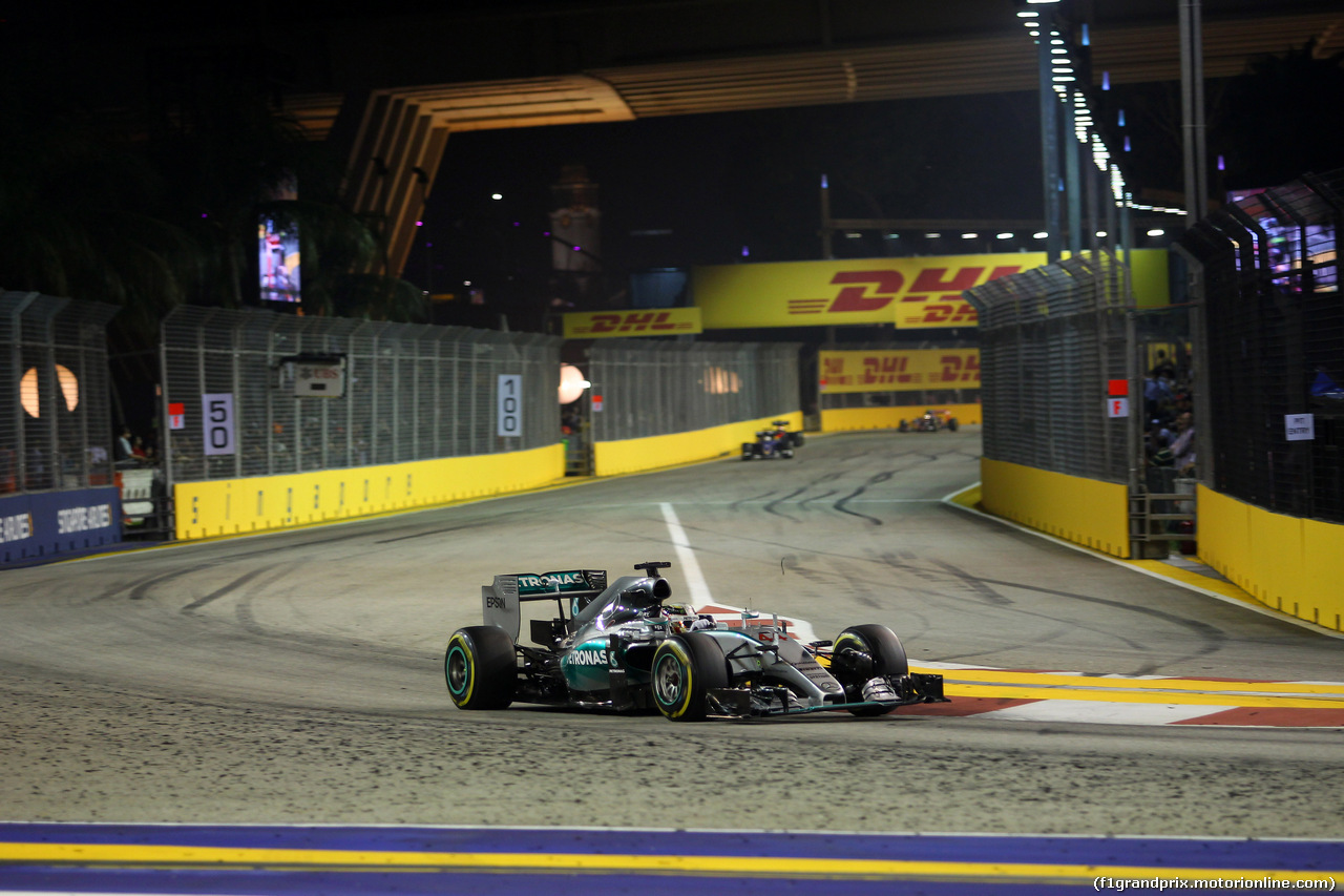 GP SINGAPORE, 20.09.2015 - Gara, Lewis Hamilton (GBR) Mercedes AMG F1 W06