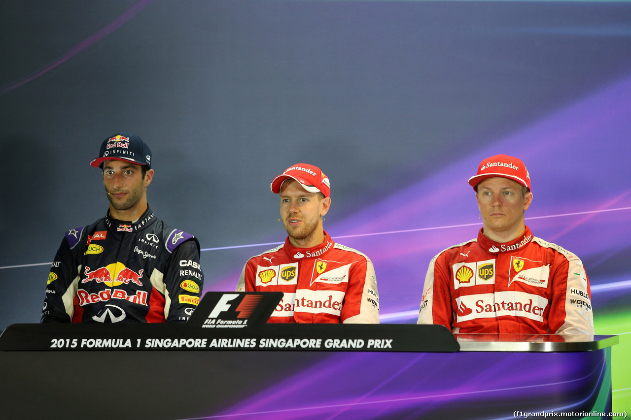 GP SINGAPORE, 20.09.2015 - Gara, Conferenza Stampa, Daniel Ricciardo (AUS) Red Bull Racing RB11, Sebastian Vettel (GER) Ferrari SF15-T e Kimi Raikkonen (FIN) Ferrari SF15-T