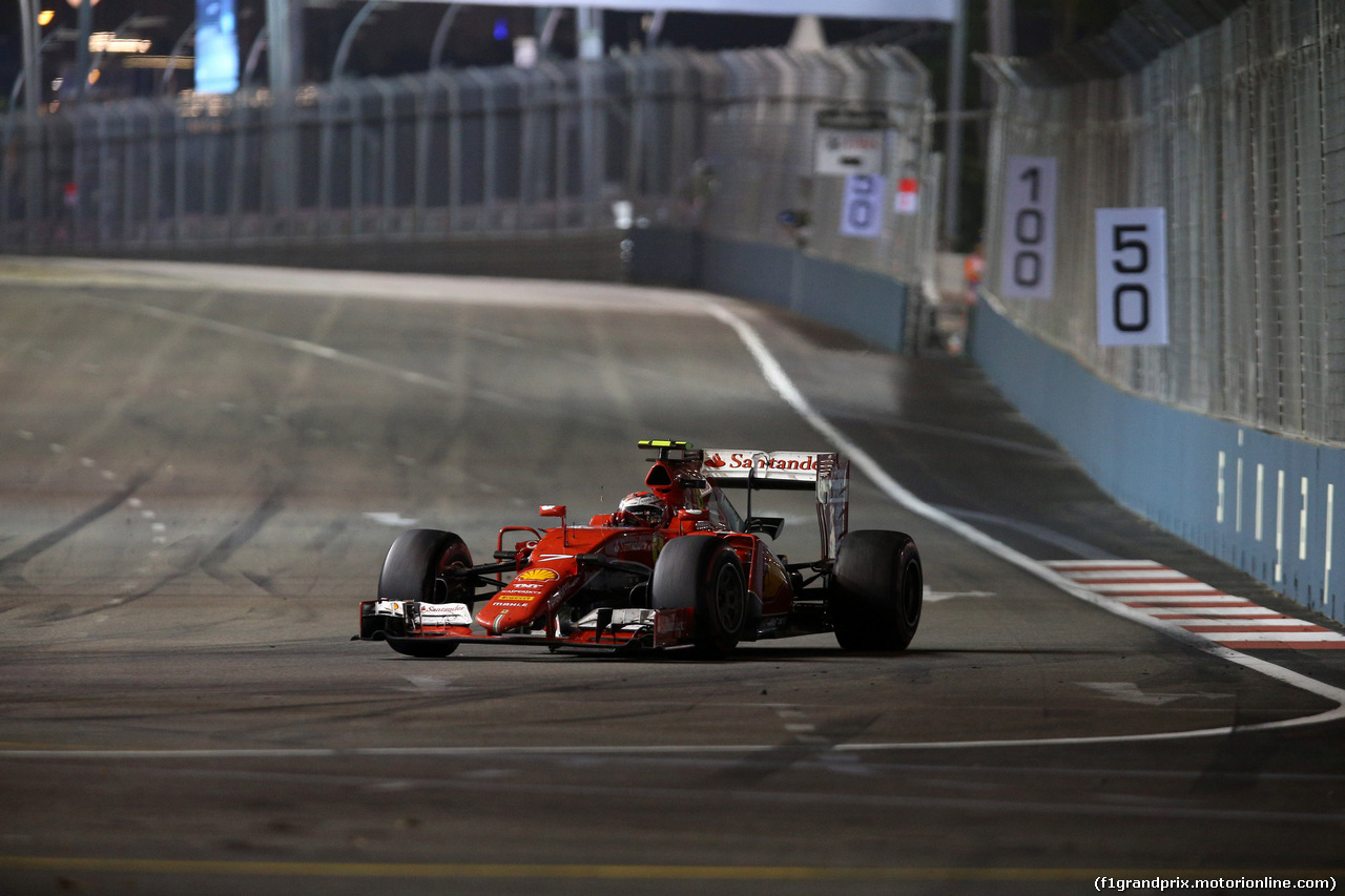 GP SINGAPORE, 20.09.2015 - Gara, Kimi Raikkonen (FIN) Ferrari SF15-T