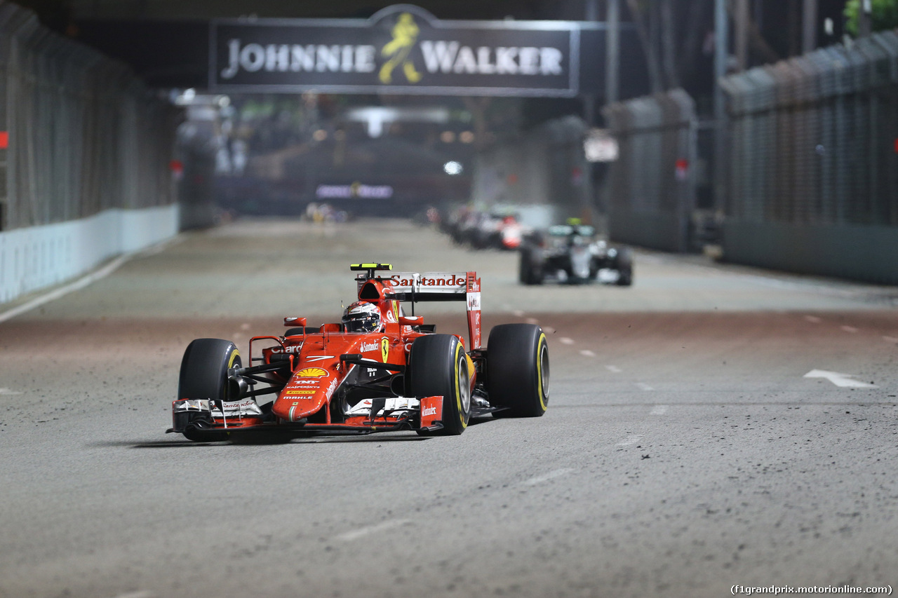 GP SINGAPORE, 20.09.2015 - Gara, Kimi Raikkonen (FIN) Ferrari SF15-T