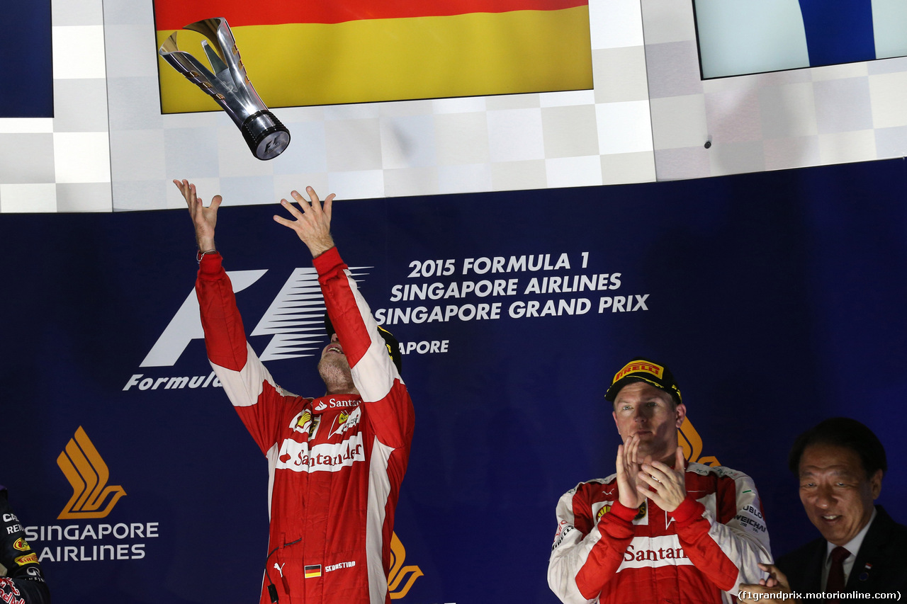 GP SINGAPORE, 20.09.2015 - Gara, Sebastian Vettel (GER) Ferrari SF15-T vincitore e terzo Kimi Raikkonen (FIN) Ferrari SF15-T