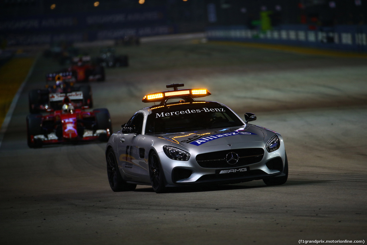 GP SINGAPORE, 20.09.2015 - Gara, The Safety car on the track