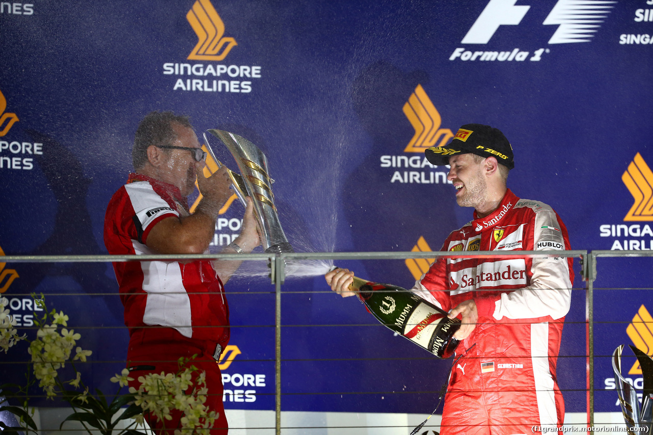 GP SINGAPORE, 20.09.2015 - Gara, Sebastian Vettel (GER) Ferrari SF15-T vincitore