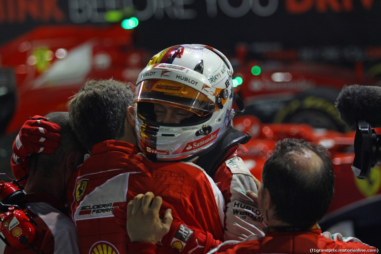 GP SINGAPORE, 20.09.2015 - Gara, Sebastian Vettel (GER) Ferrari SF15-T vincitore