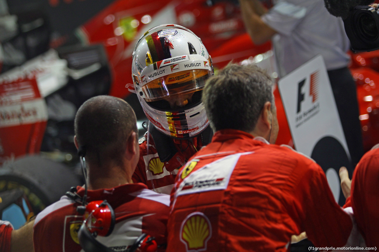 GP SINGAPORE, 20.09.2015 - Gara, Sebastian Vettel (GER) Ferrari SF15-T vincitore