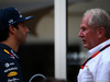 GP SINGAPORE, 20.09.2015 - Daniel Ricciardo (AUS) Red Bull Racing RB11 e Helmut Marko (AUT), Red Bull Racing, Red Bull Advisor