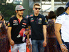 GP SINGAPORE, 20.09.2015 - Carlos Sainz Jr (ESP) Scuderia Toro Rosso STR10 e Daniil Kvyat (RUS) Red Bull Racing RB11
