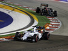GP SINGAPORE, 20.09.2015 - Gara, Valtteri Bottas (FIN) Williams F1 Team FW37 davanti a Nico Hulkenberg (GER) Sahara Force India F1 VJM08