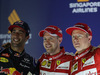 GP SINGAPORE, 20.09.2015 - Gara, 1st position Sebastian Vettel (GER) Ferrari SF15-T, secondo Daniel Ricciardo (AUS) Red Bull Racing RB11 e terzo Kimi Raikkonen (FIN) Ferrari SF15-T