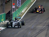 GP SINGAPORE, 20.09.2015 - Gara, Nico Rosberg (GER) Mercedes AMG F1 W06 e Daniil Kvyat (RUS) Red Bull Racing RB11