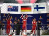 GP SINGAPORE, 20.09.2015 - Gara, 1st position Sebastian Vettel (GER) Ferrari SF15-T, secondo Daniel Ricciardo (AUS) Red Bull Racing RB11, terzo Kimi Raikkonen (FIN) Scuderia
and Modesto Menabue, Ferrari