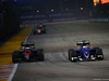 GP SINGAPORE, 20.09.2015 - Gara, Jenson Button (GBR)  McLaren Honda MP4-30. e Fernando Alonso (ESP) McLaren Honda MP4-30
