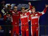 GP SINGAPORE, 20.09.2015 - Gara, 1st position Sebastian Vettel (GER) Ferrari SF15-T, secondo Daniel Ricciardo (AUS) Red Bull Racing RB11, terzo Kimi Raikkonen (FIN) Scuderia
and Modesto Menabue, Ferrari