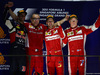 GP SINGAPORE, 20.09.2015 - Gara, 1st position Sebastian Vettel (GER) Ferrari SF15-T, secondo Daniel Ricciardo (AUS) Red Bull Racing RB11, terzo Kimi Raikkonen (FIN) Scuderia
and Modesto Menabue, Ferrari