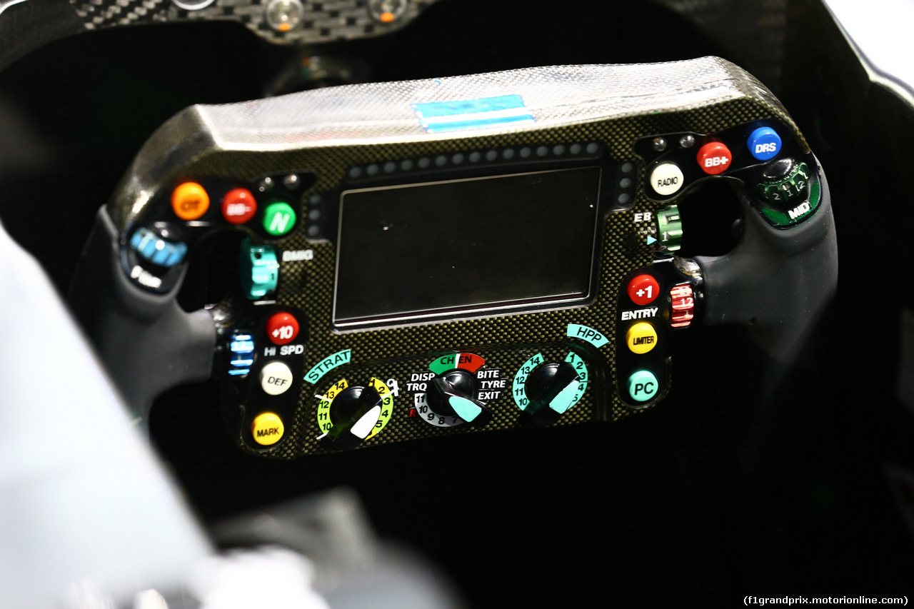 GP SINGAPORE, 17.09.2015 - Steering wheel od Mercedes