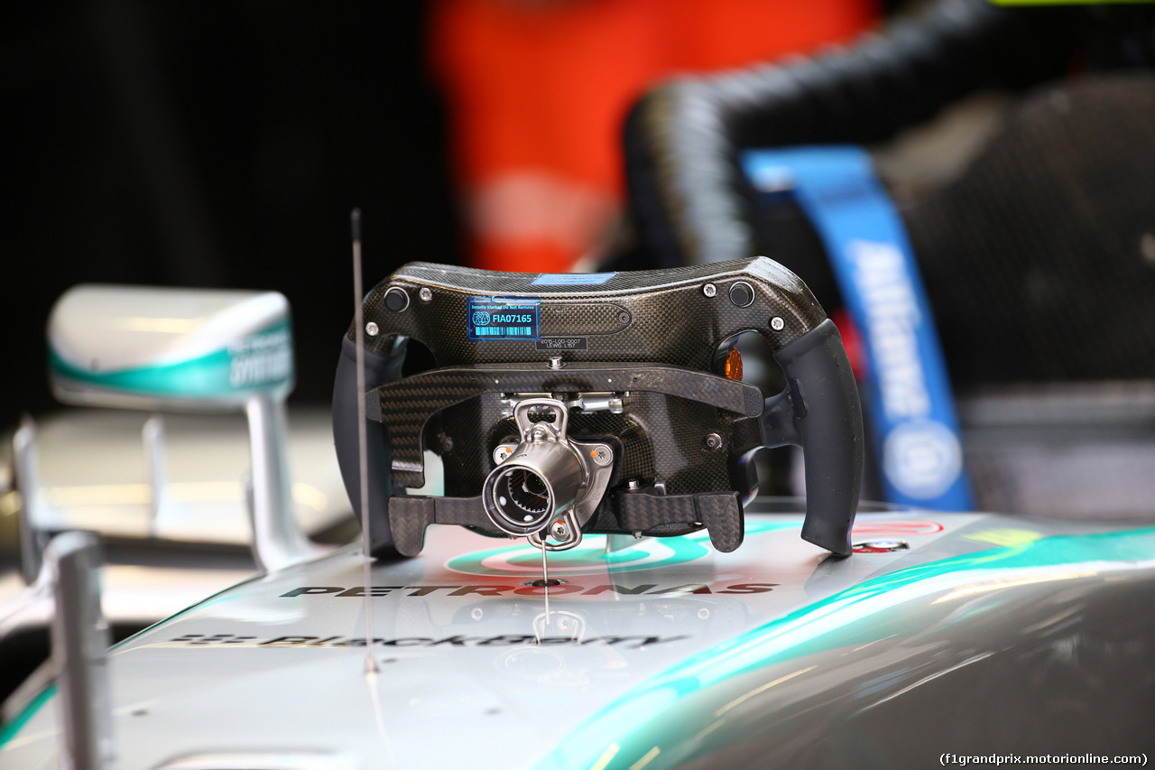 GP SINGAPORE, 19.09.2015 - Prove Libere 3, The Steering wheel of Mercedes AMG F1 W06