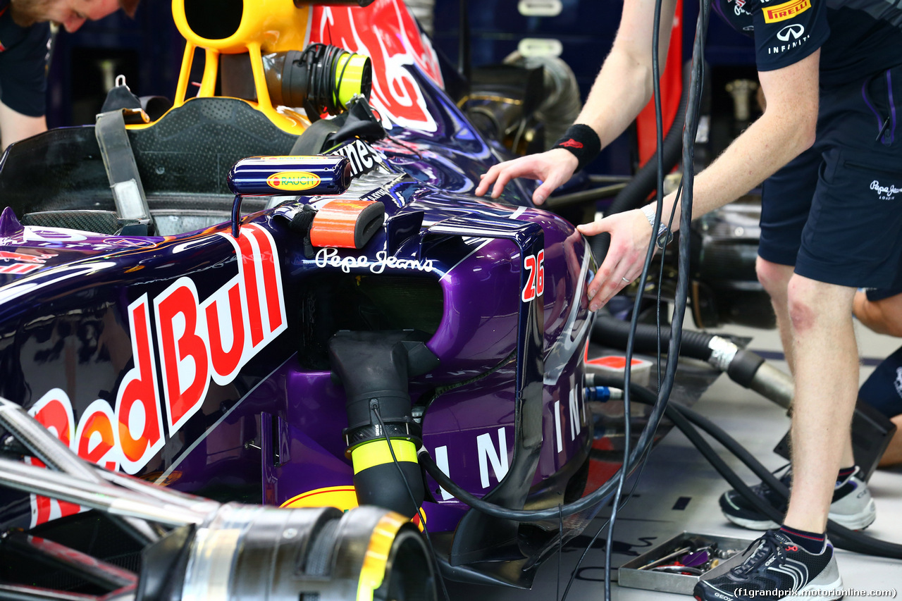 GP SINGAPORE, 19.09.2015 - Prove Libere 3, Daniil Kvyat (RUS) Red Bull Racing RB11