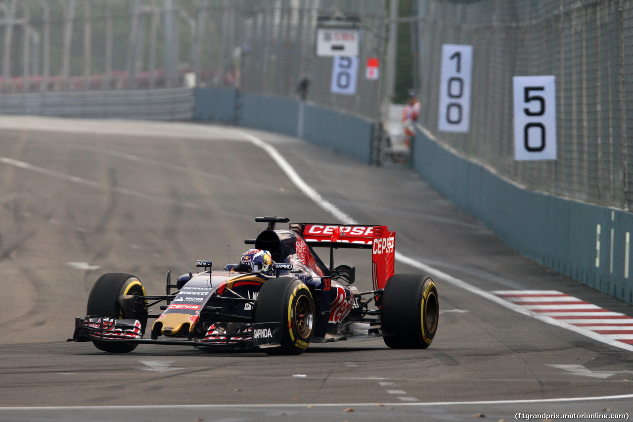 GP SINGAPORE, 19.09.2015 - Prove Libere 3, Max Verstappen (NED) Scuderia Toro Rosso STR10